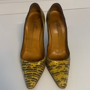 Giuseppe Zanotti Vicini Yellow Snakeskin Pumps Size 39